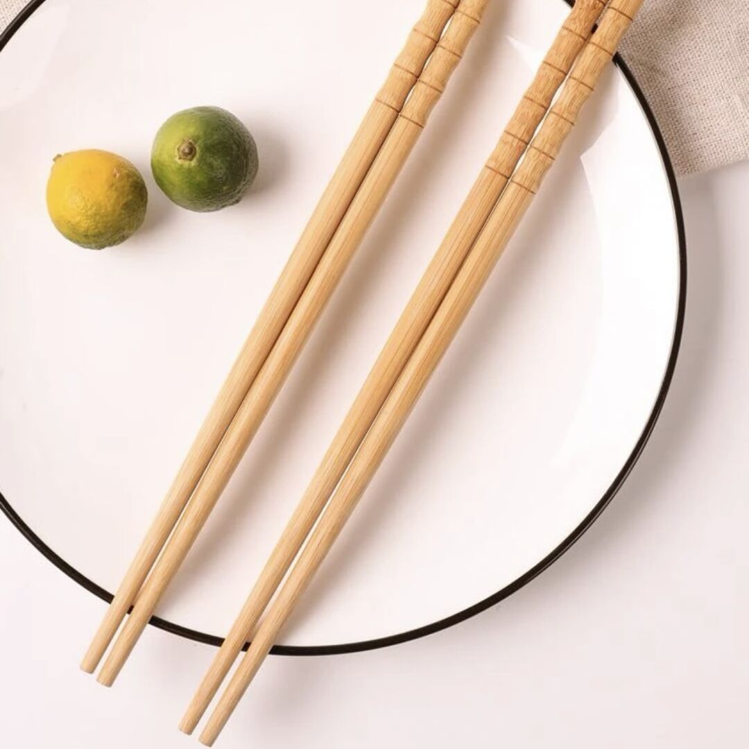 عيدان تناول الطعام من الخيزران