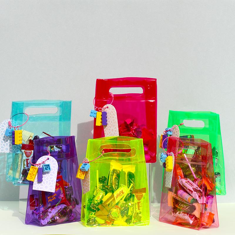 حقائب اليد المصنوعة من مادة البولي فينيل كلوريد