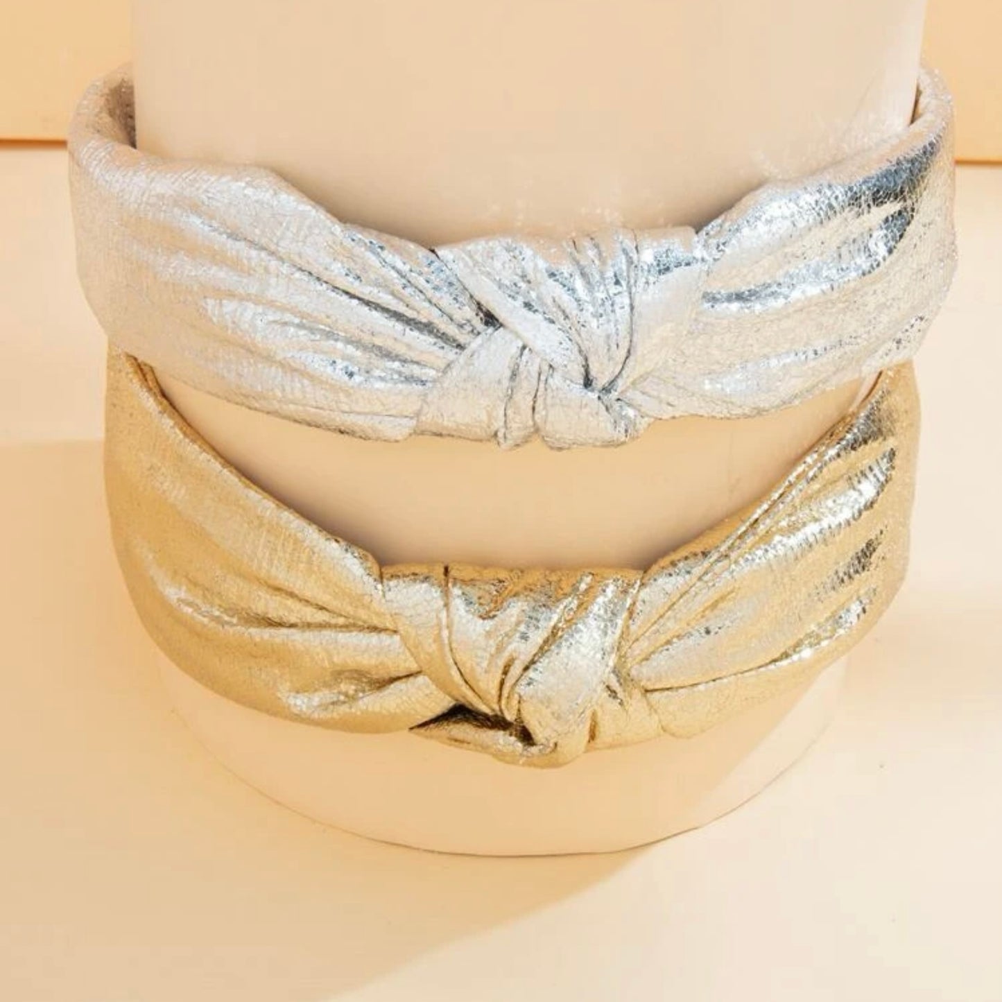 عصابة رأس من قطعة واحدة