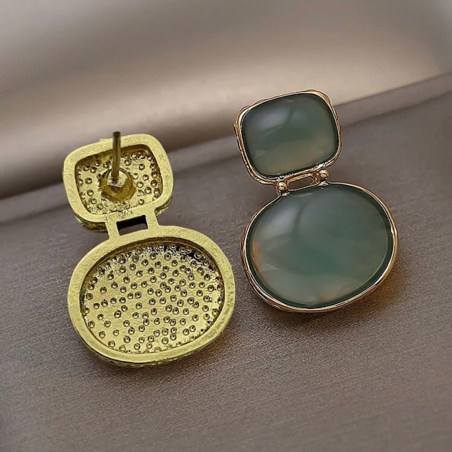 قرط حجري أخضر