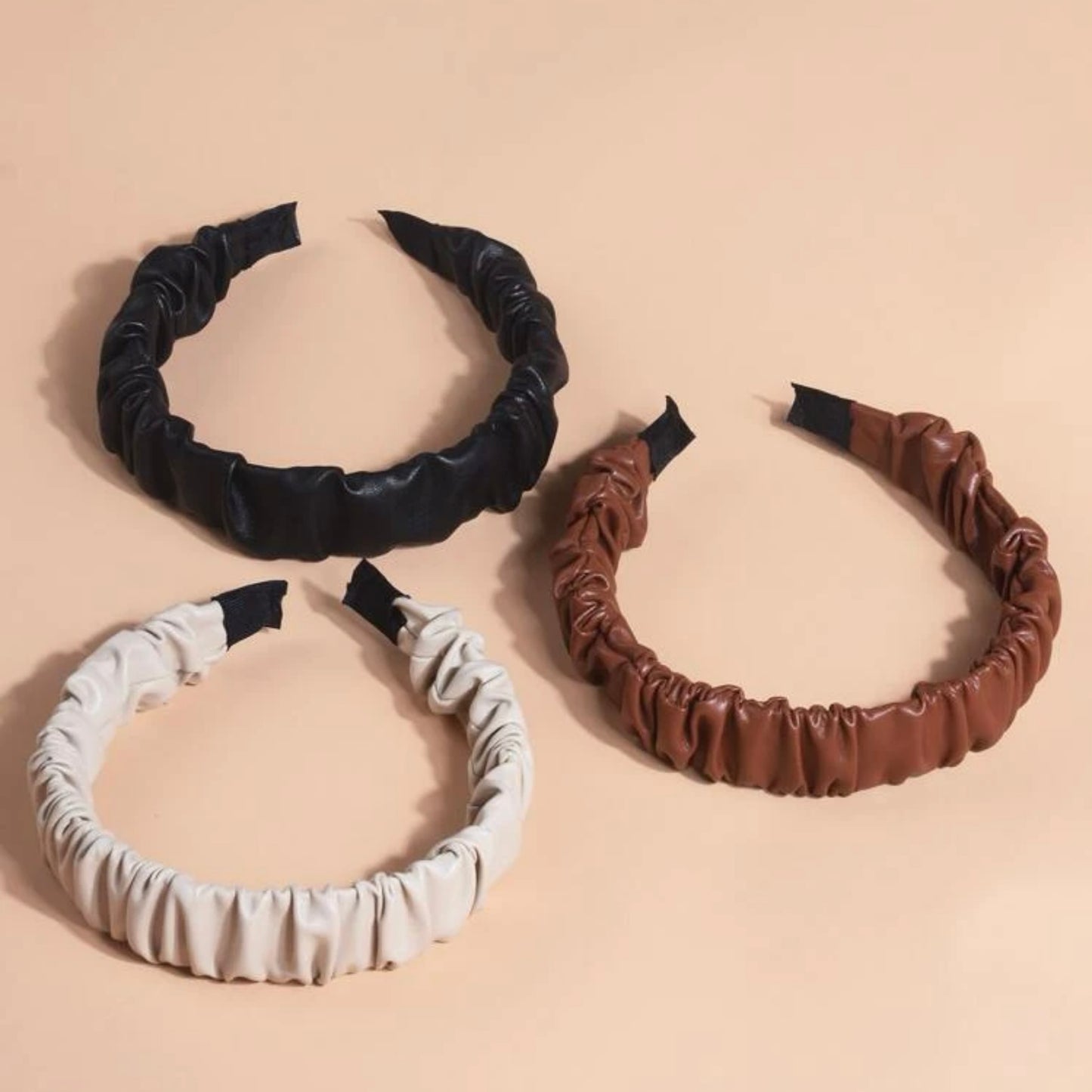 عصابة رأس جلدية من قطعة واحدة