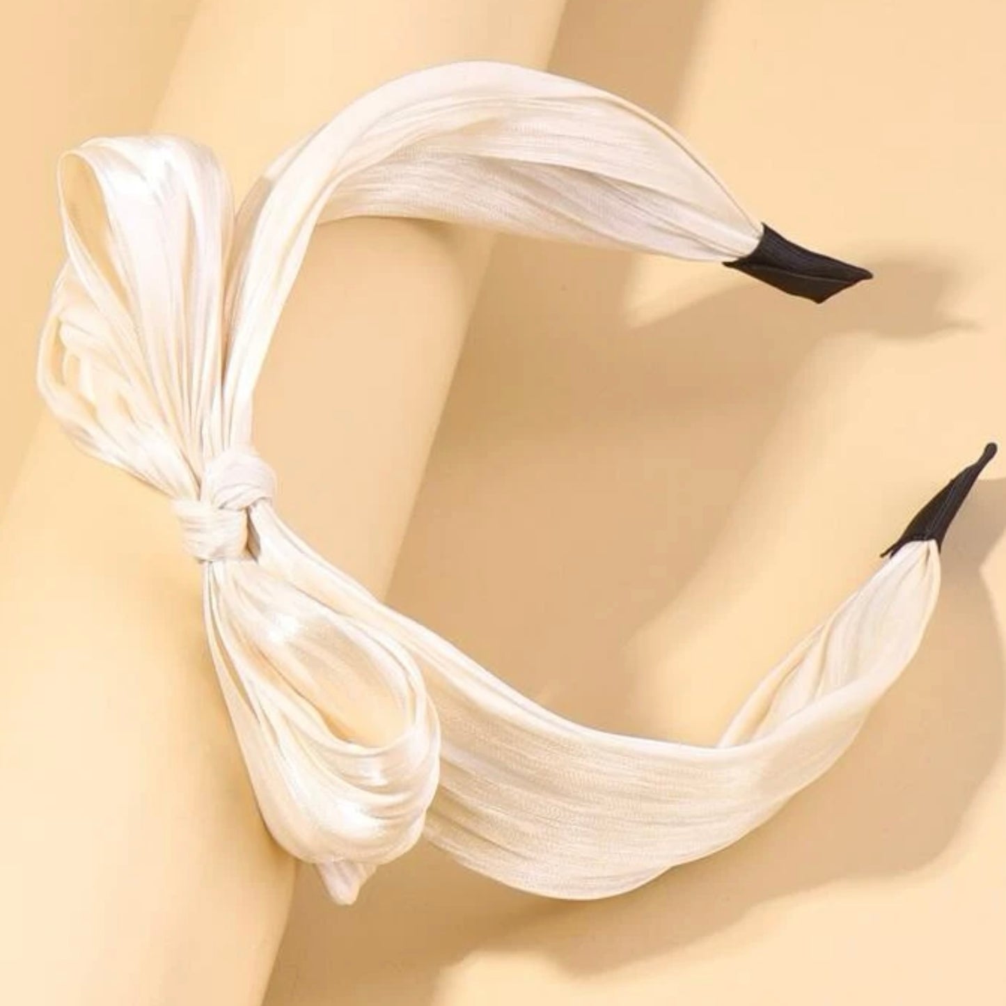 عصابة رأس بيضاء للبنات