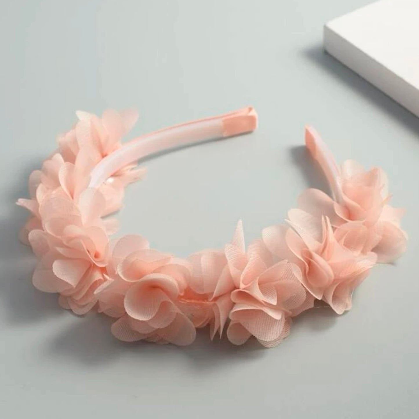 عصابة رأس على شكل زهرة وردية