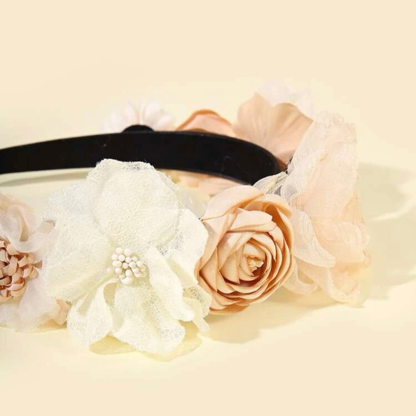 عصابة رأس على شكل زهرة