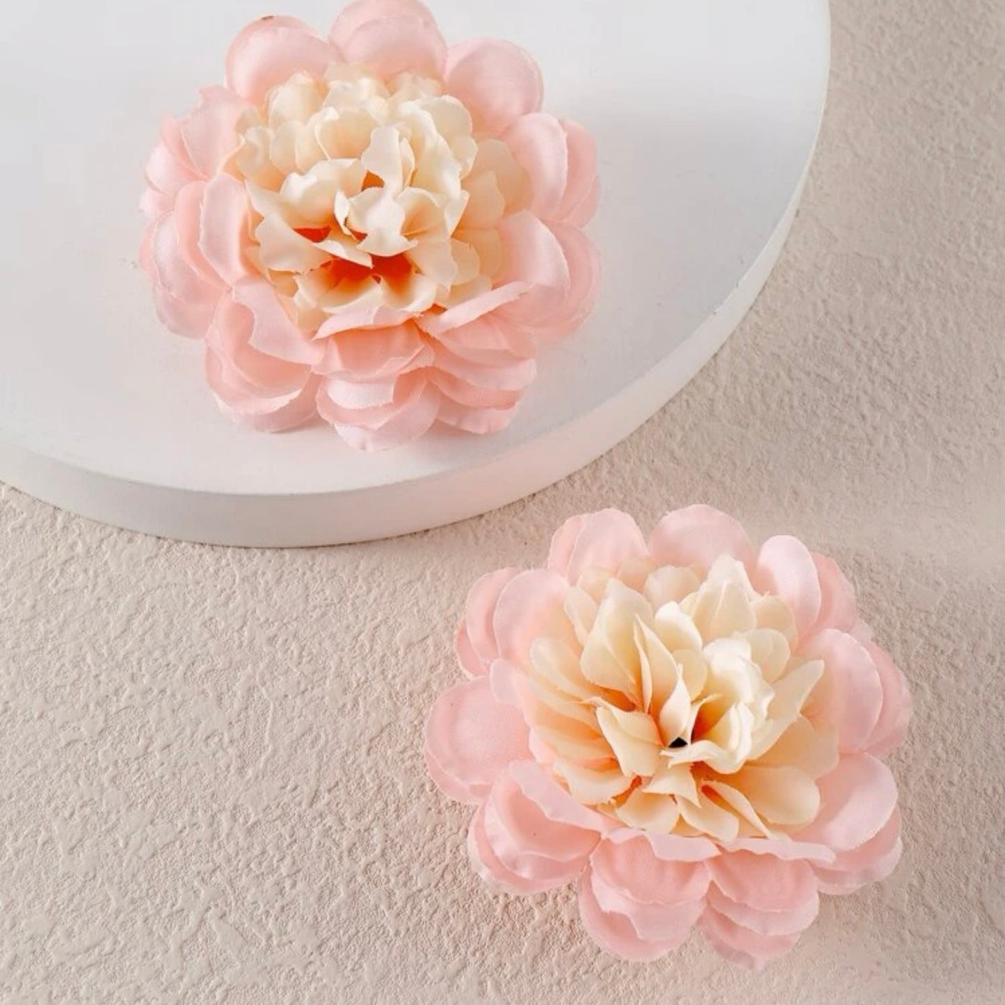 2 pcs pink hair clips