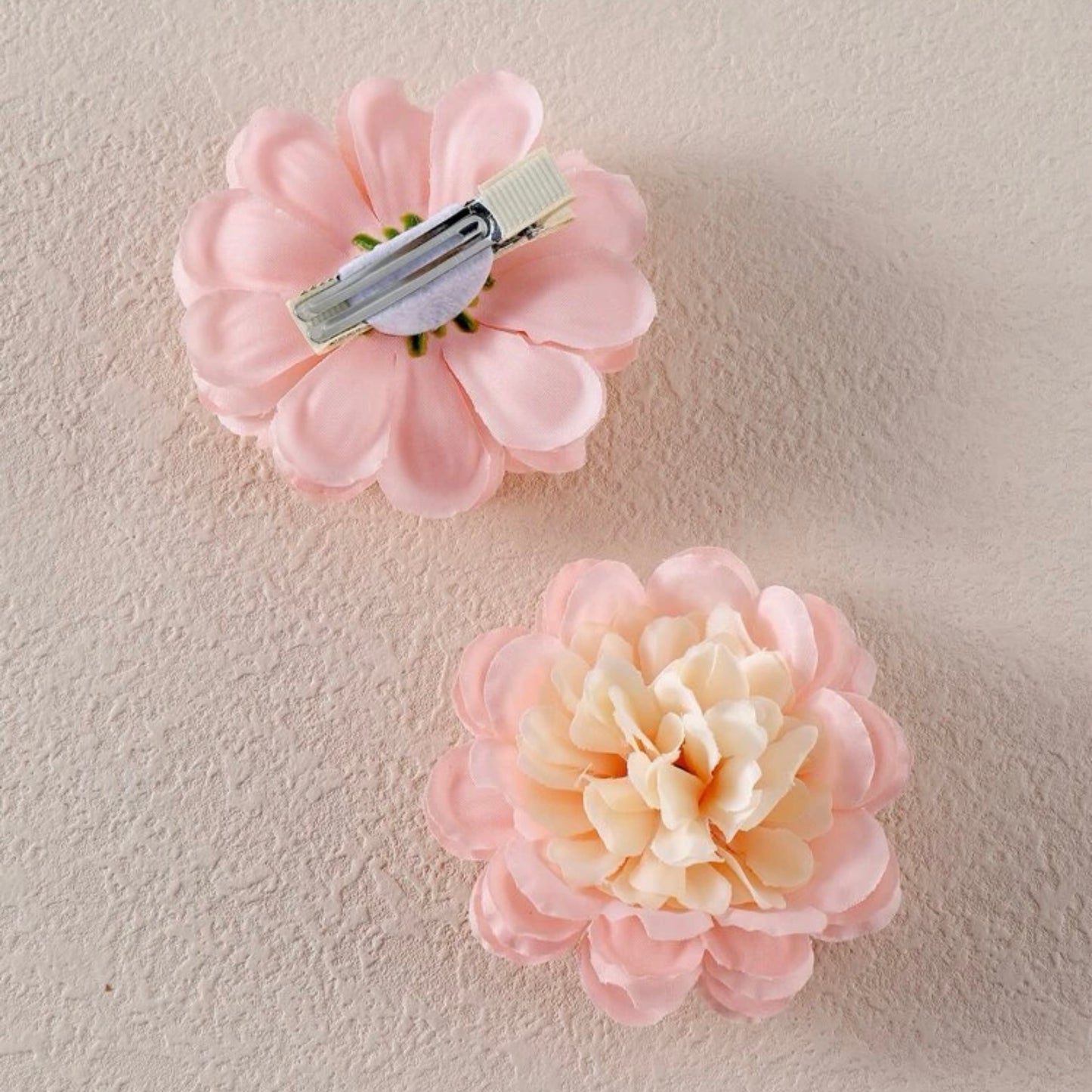 2 pcs pink hair clips