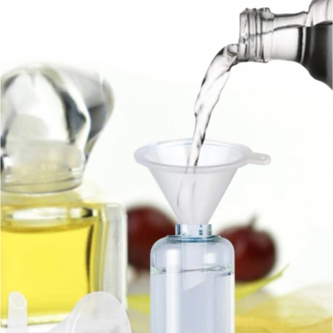 قمع بلاستيكي صغير