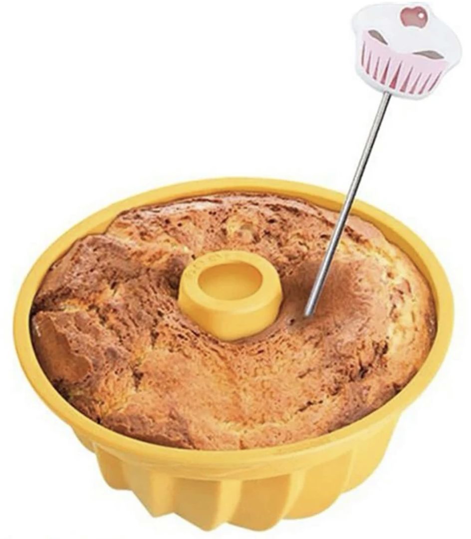 BAKING CAKE TESTER