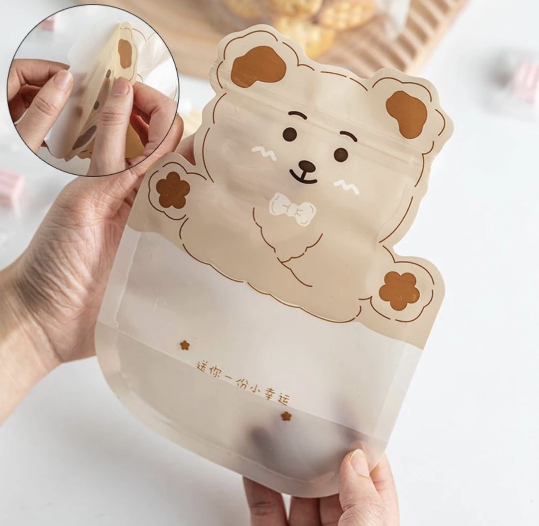 PLASTIC ZIPPER BAG - BEAR