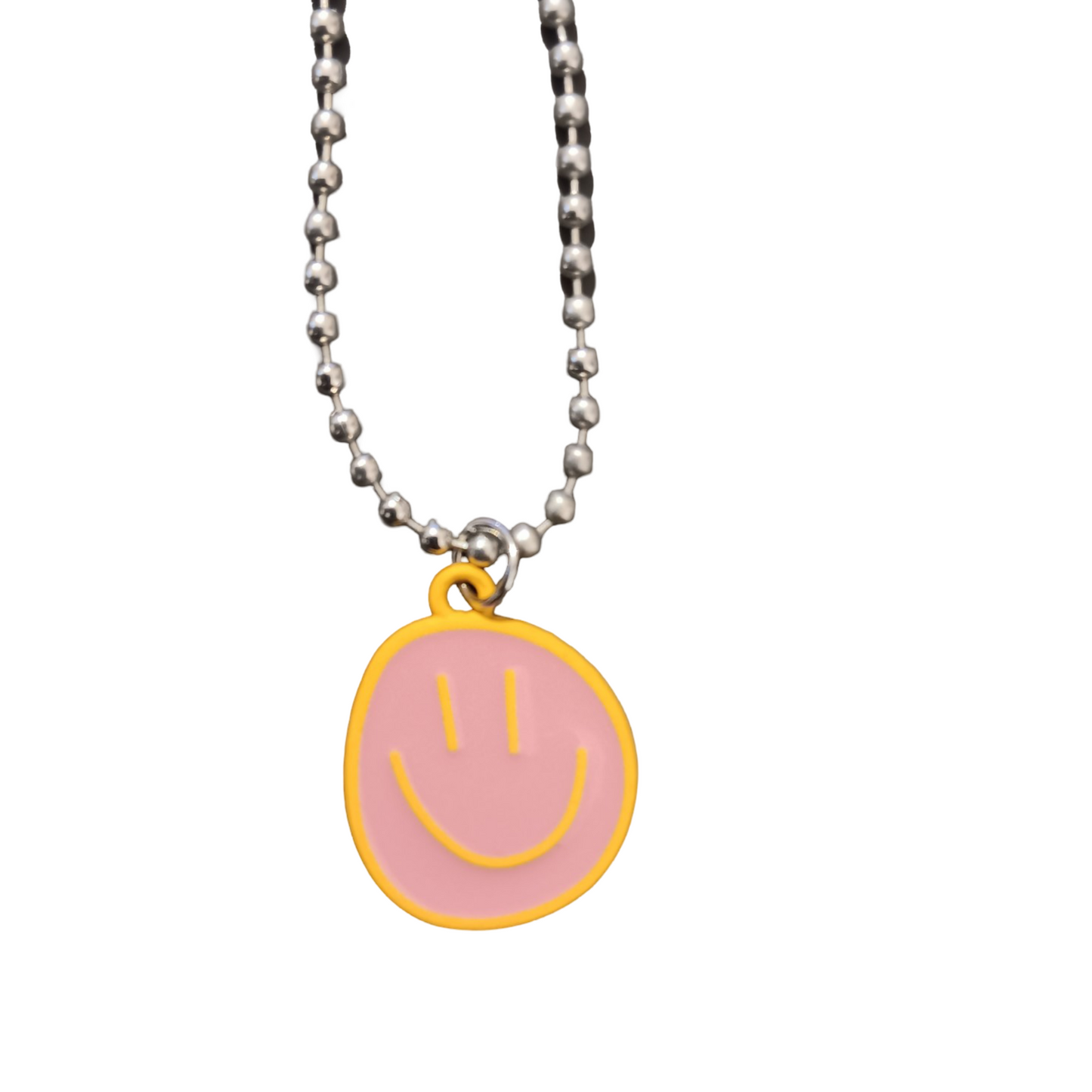 قلادة سحرية من قطعة واحدة