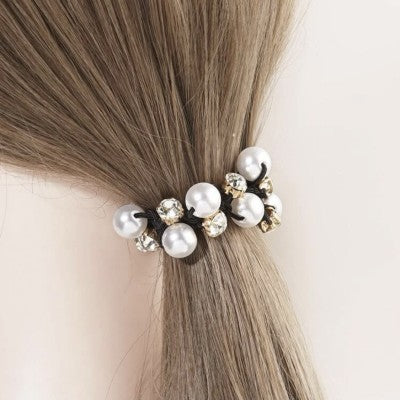 قطعة واحدة من شعر اللؤلؤ الضيق