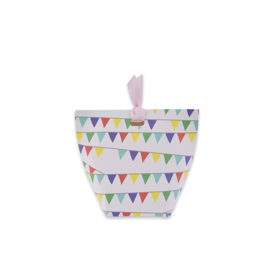 PAPER BAG - FLAG PATTERN