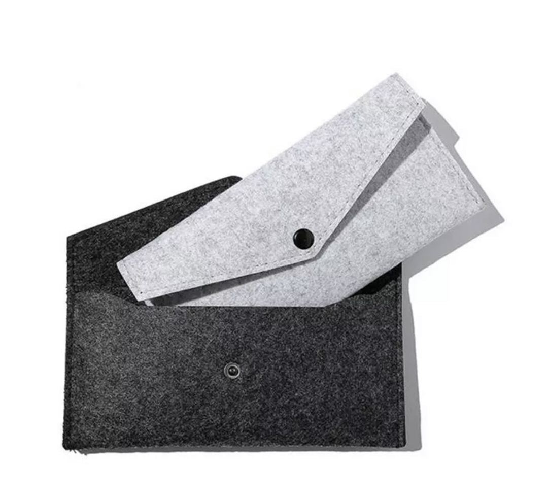 FELT FABRIC BAG WITH CLIPS