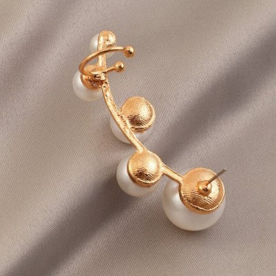 Pearl ear cuff